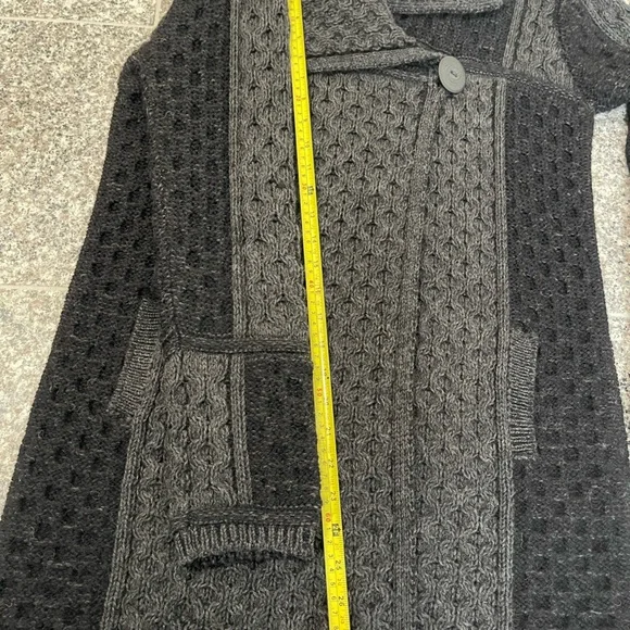 Inis Crafts Irish Wool Cardigan - Picture 11 of 11